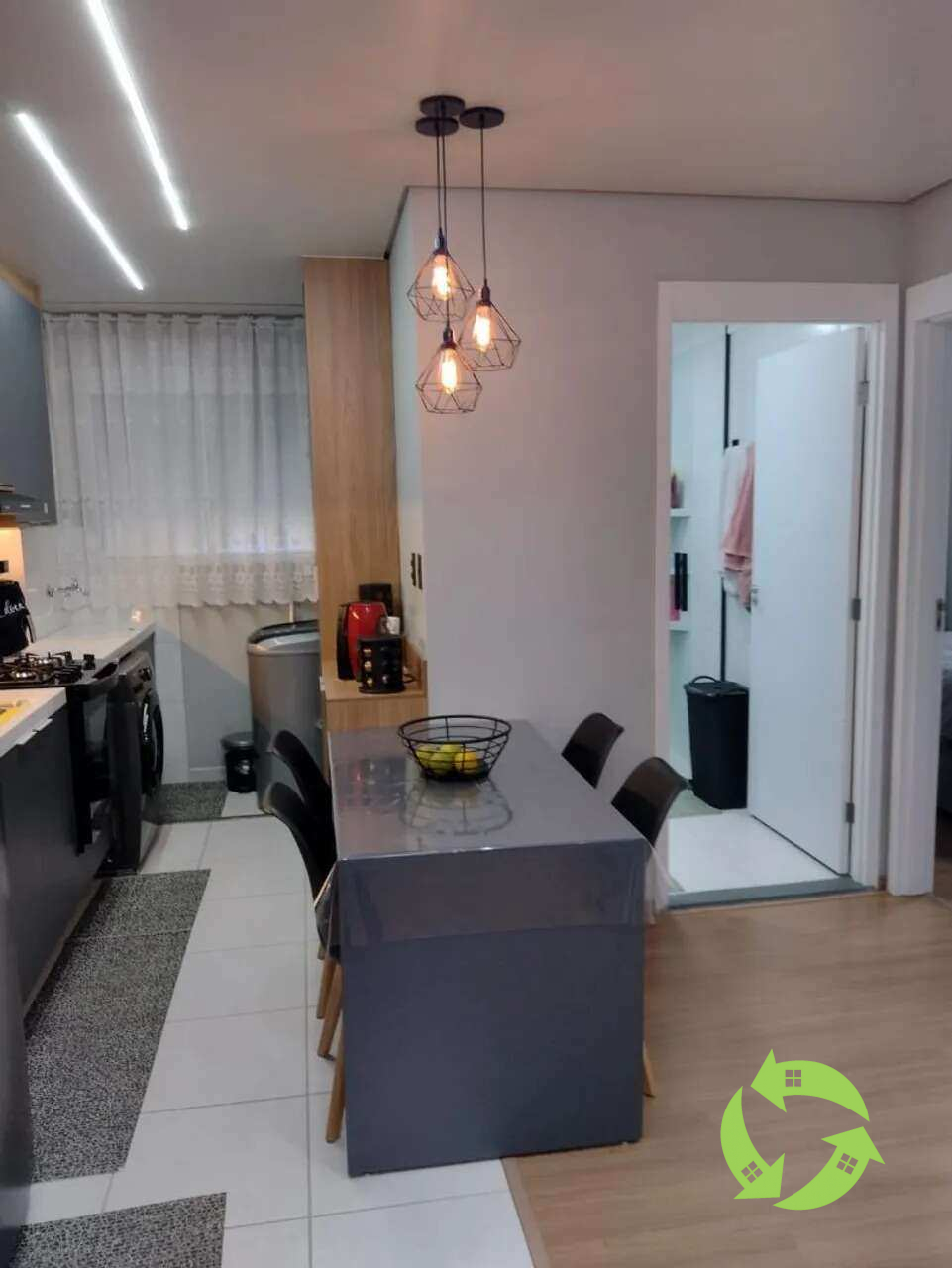 Apartamento à venda, no Lar Toronto,  em Sorocaba, Ipatinga, com 2 quartos, 43m² - AREA BROKERS NEGÓCIOS IMOBILIÁRIOS