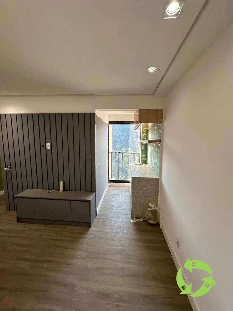 Apartamento à venda, no Village Monte Verde,  em Sorocaba, Jardim Gutierres, com 2 quartos, 47m² - AREA BROKERS NEGÓCIOS IMOBILIÁRIOS