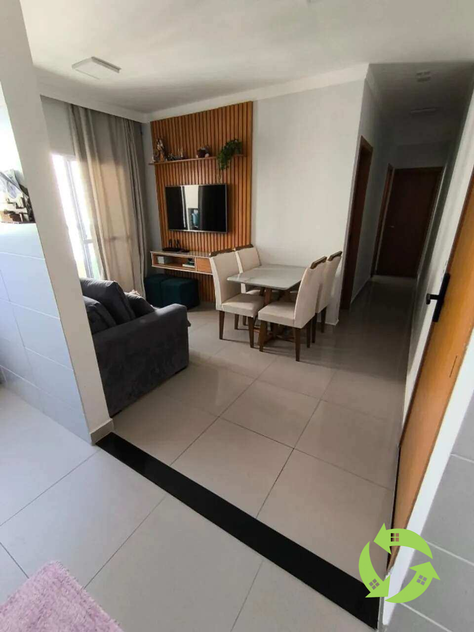 Apartamento à venda, no Condomínio: Residencial Sun Lake,  em Sorocaba, Jardim Gutierres, com 2 quartos, 49m²