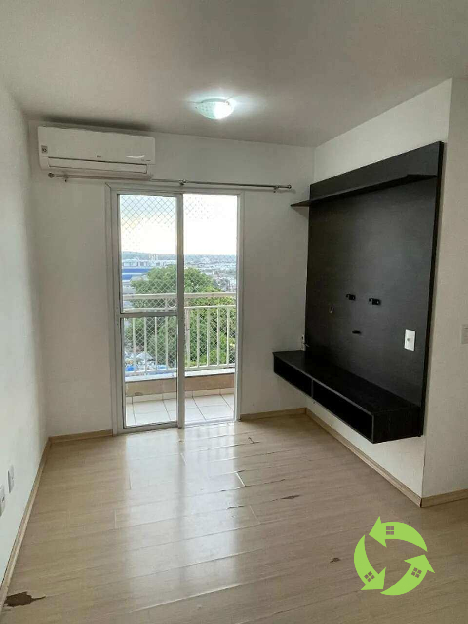 Apartamento à venda, no Torres de Trujillo,  em Sorocaba, Vila Angélica, com 2 quartos, 49m² - AREA BROKERS NEGÓCIOS IMOBILIÁRIOS
