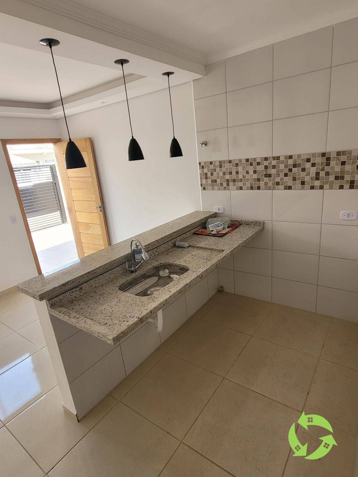 Casa geminada à venda em Sorocaba, Jardim Itália, com 2 quartos, 50m² - AREA BROKERS NEGÓCIOS IMOBILIÁRIOS