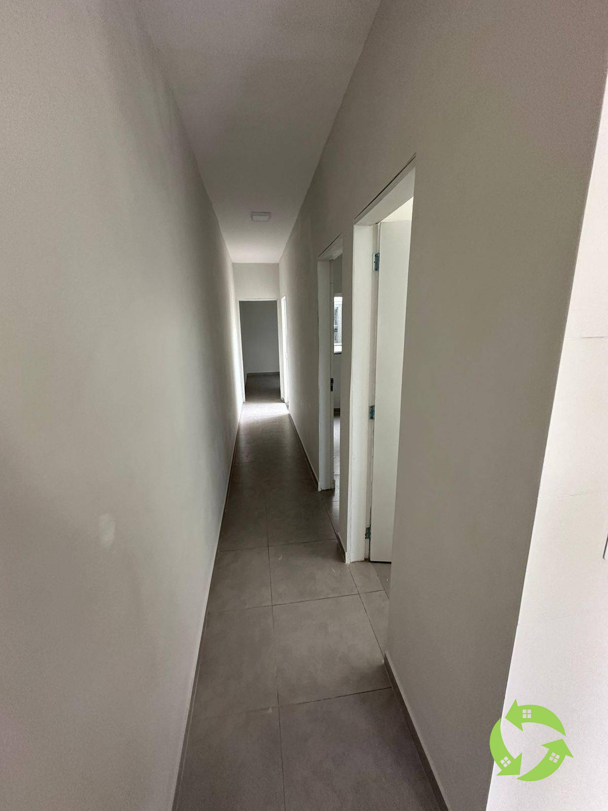 Casa geminada à venda em Sorocaba, Jardim dos Pássaros, com 2 quartos, 63,00m² - AREA BROKERS NEGÓCIOS IMOBILIÁRIOS