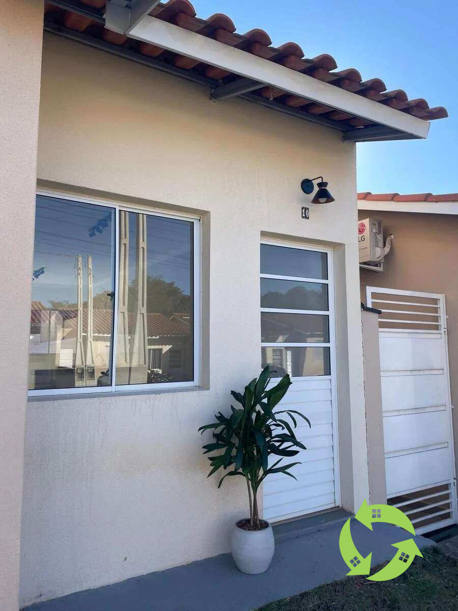 Casa de condomínio à venda, no Ouro Verde II,  em Sorocaba, Jardim Alpes de Sorocaba, com 2 quartos, 49m² - AREA BROKERS NEGÓCIOS IMOBILIÁRIOS