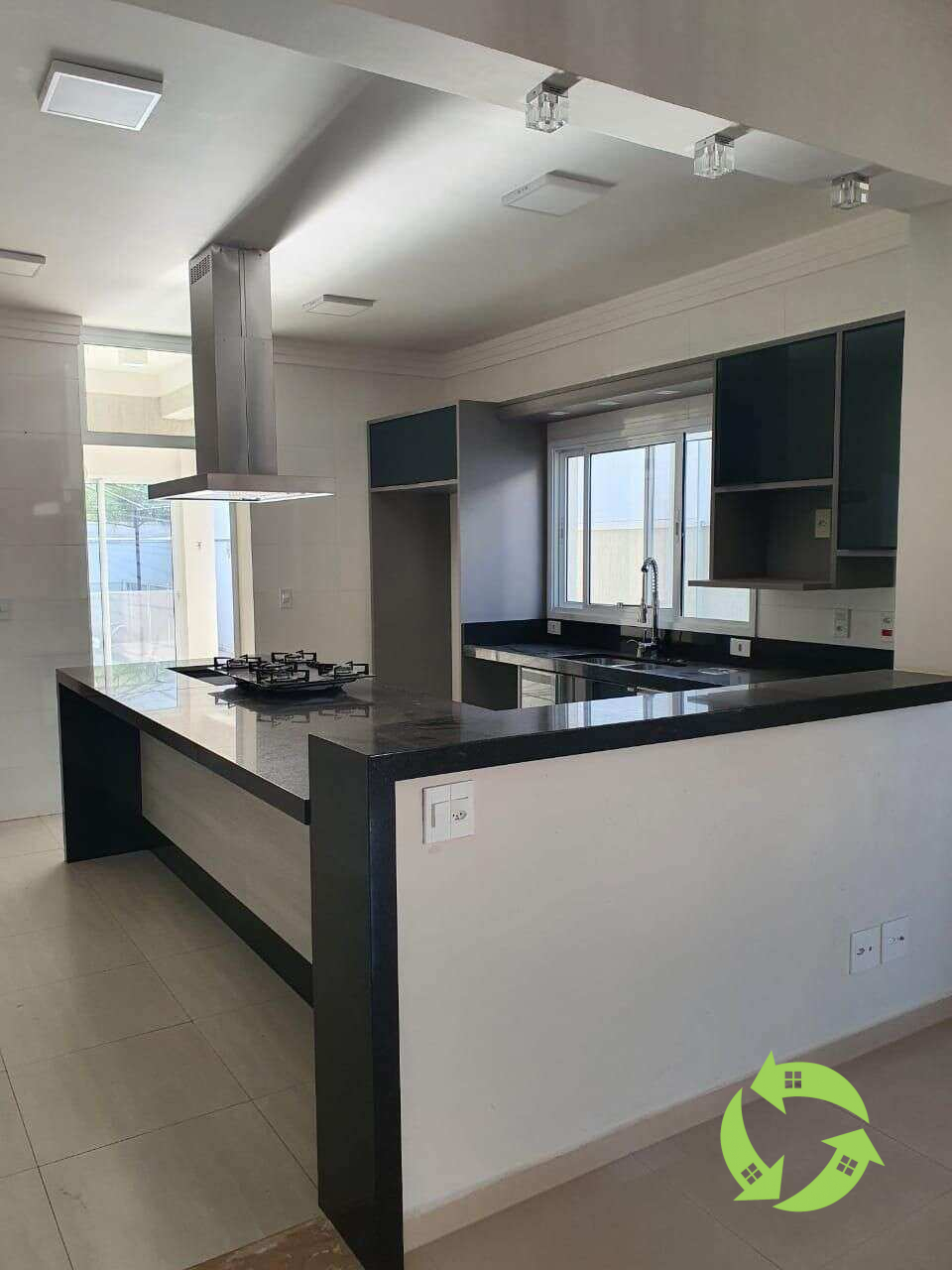 Casa de condomínio à venda, no Mont Blanc,  em Sorocaba, Parque Reserva Fazenda Imperial, com 3 quartos, 215m² - AREA BROKERS NEGÓCIOS IMOBILIÁRIOS