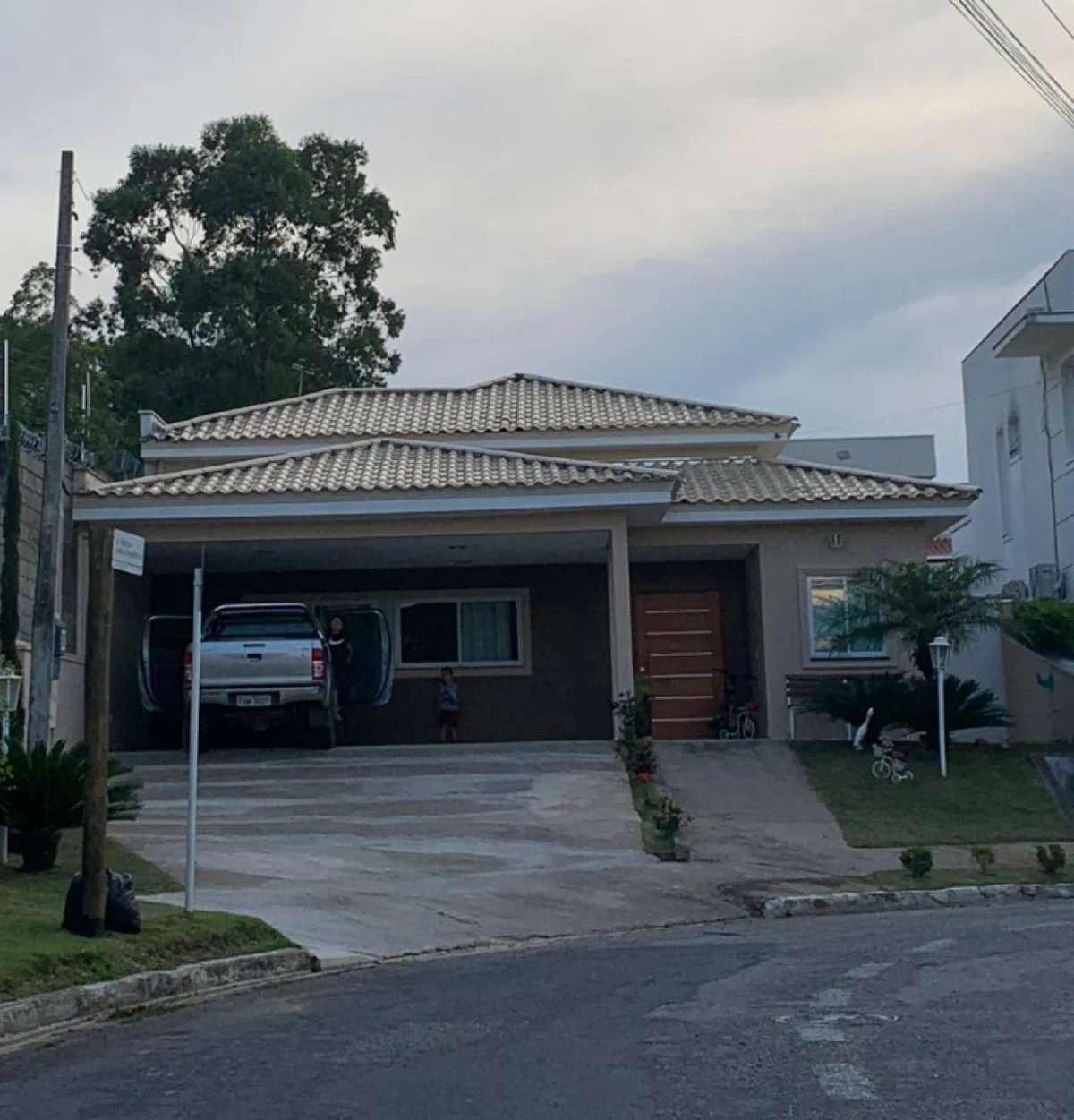 Casa de condomínio à venda, no Condomínio Gramados de Sorocaba em Sorocaba, Jardim Gramados de Sorocaba, com 3 quartos, 250m² - AREA BROKERS NEGÓCIOS IMOBILIÁRIOS