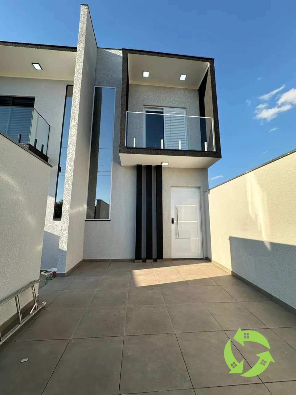 Casa geminada à venda em Sorocaba, Jardim Residencial Jardim, com 2 quartos, 188m² - AREA BROKERS NEGÓCIOS IMOBILIÁRIOS
