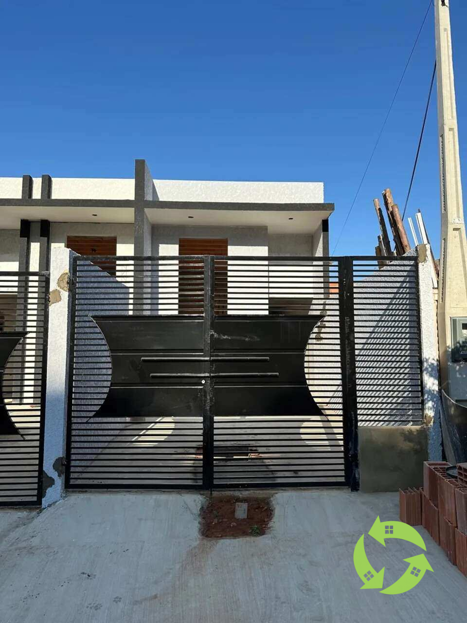 Casa geminada à venda em Sorocaba, Jardim Residencial Jardim, com 2 quartos - AREA BROKERS NEGÓCIOS IMOBILIÁRIOS