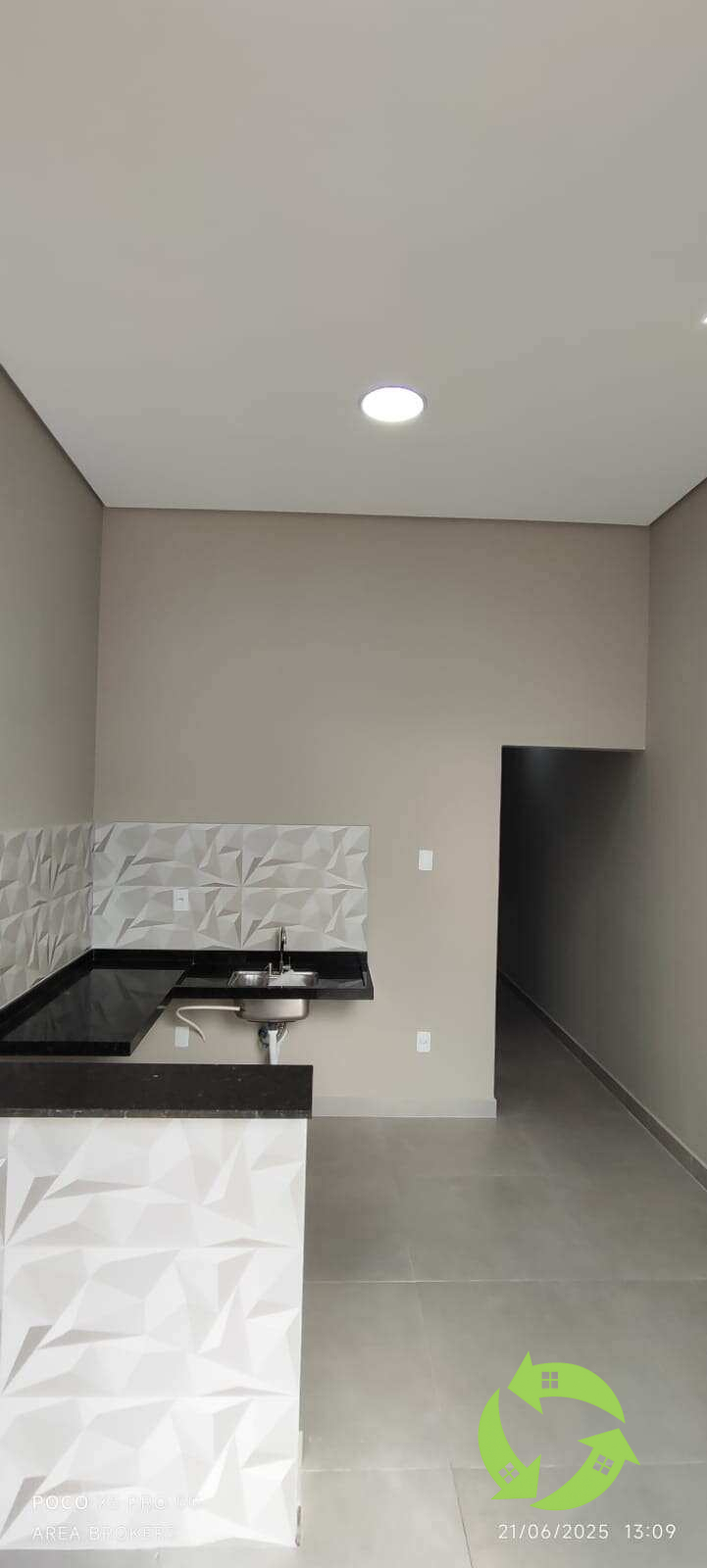 Casa geminada à venda em Sorocaba, Jardim Santa Marta, com 2 quartos, 51m² - AREA BROKERS NEGÓCIOS IMOBILIÁRIOS