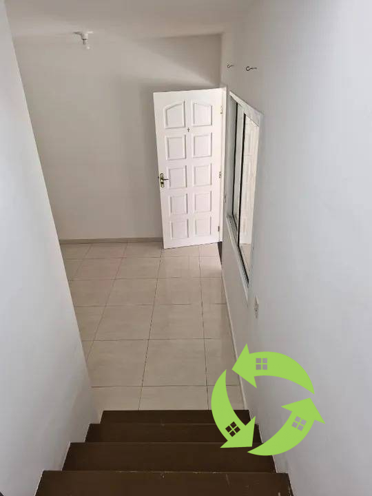 Sobrado à venda, no Condomínio Residencial Ipanema,  em Sorocaba, Lopes de Oliveira, com 2 quartos, 97m² - AREA BROKERS NEGÓCIOS IMOBILIÁRIOS