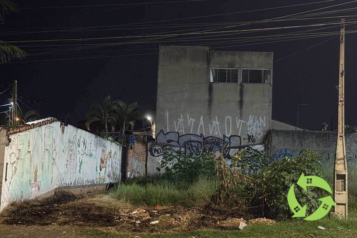 Terreno à venda em Sorocaba, Vila Aeroporto, 300m² - AREA BROKERS NEGÓCIOS IMOBILIÁRIOS